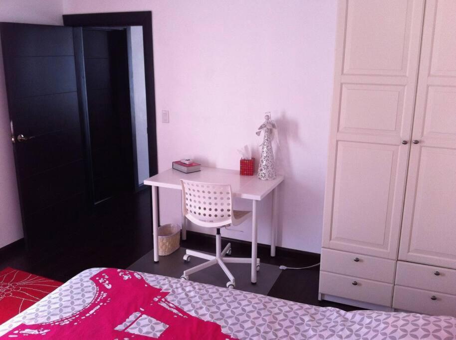 B&B Oui Madame Tijuana Værelse billede